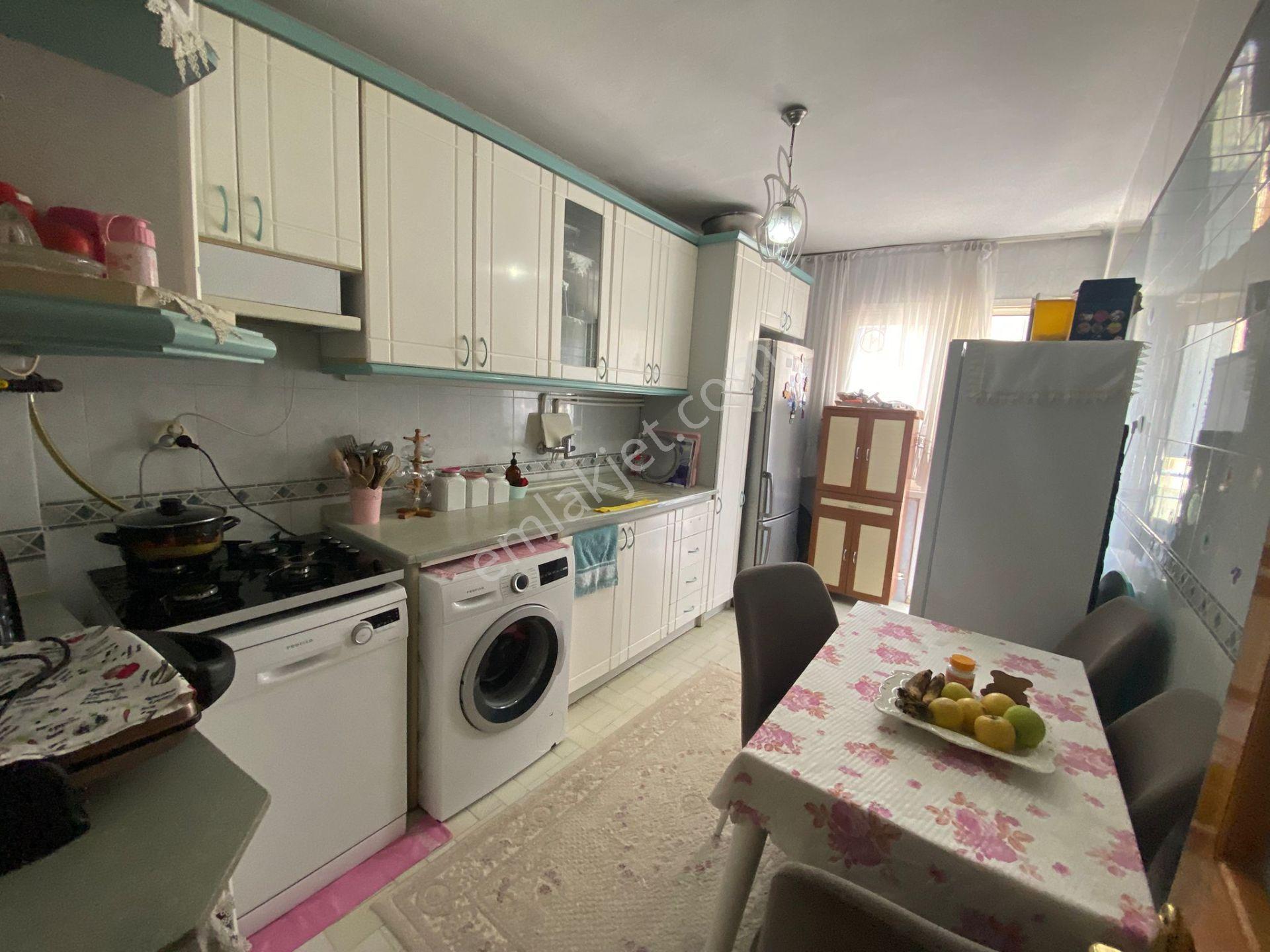 Acill Buca İşçievleri Caddesi Yakını 3+1 130m2 Dgazlı Havadar Ferah Satılık Daire - Görsel 14