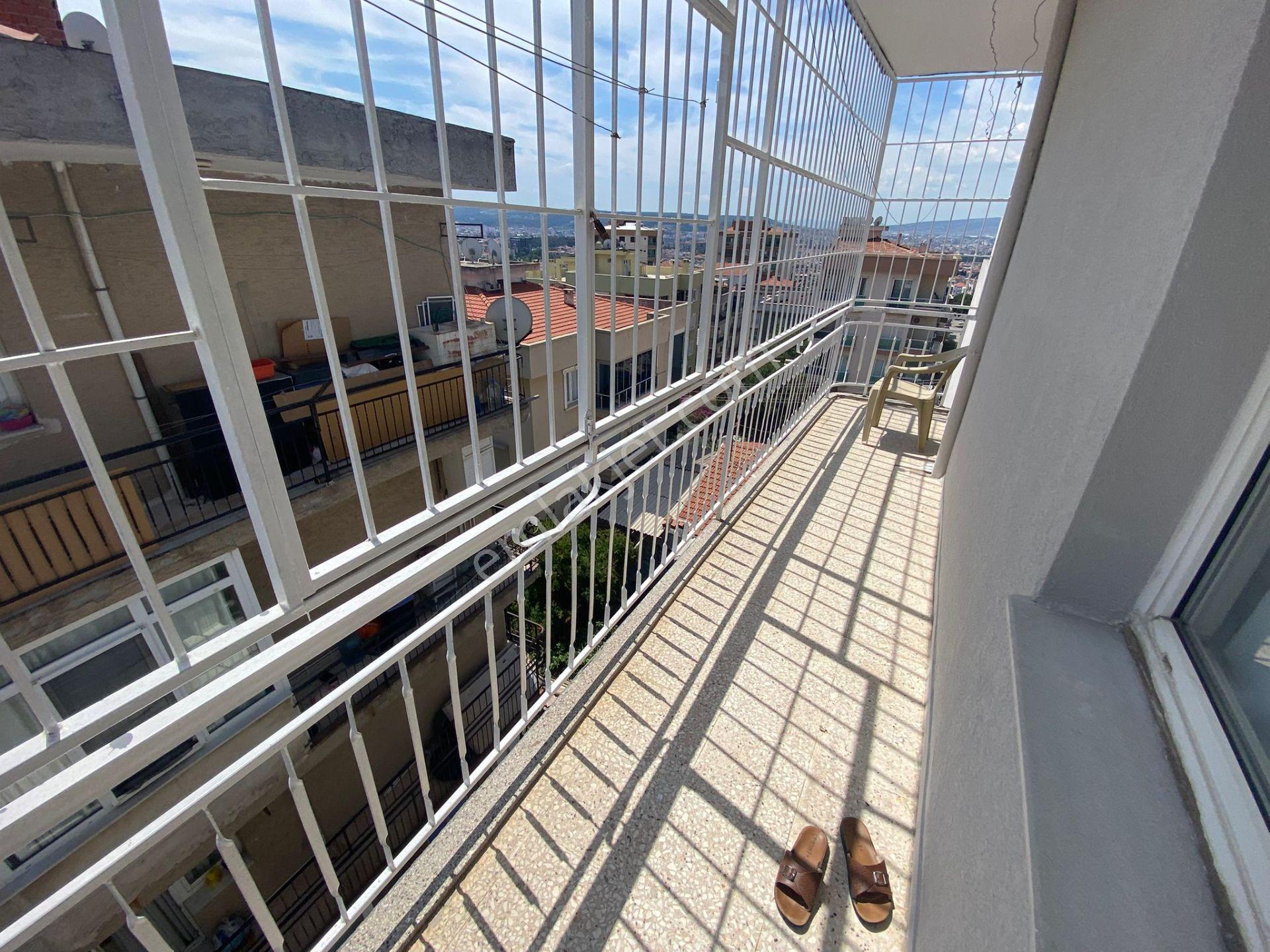 Acill Buca İşçievleri Caddesi Yakını 3+1 130m2 Dgazlı Havadar Ferah Satılık Daire - Görsel 24