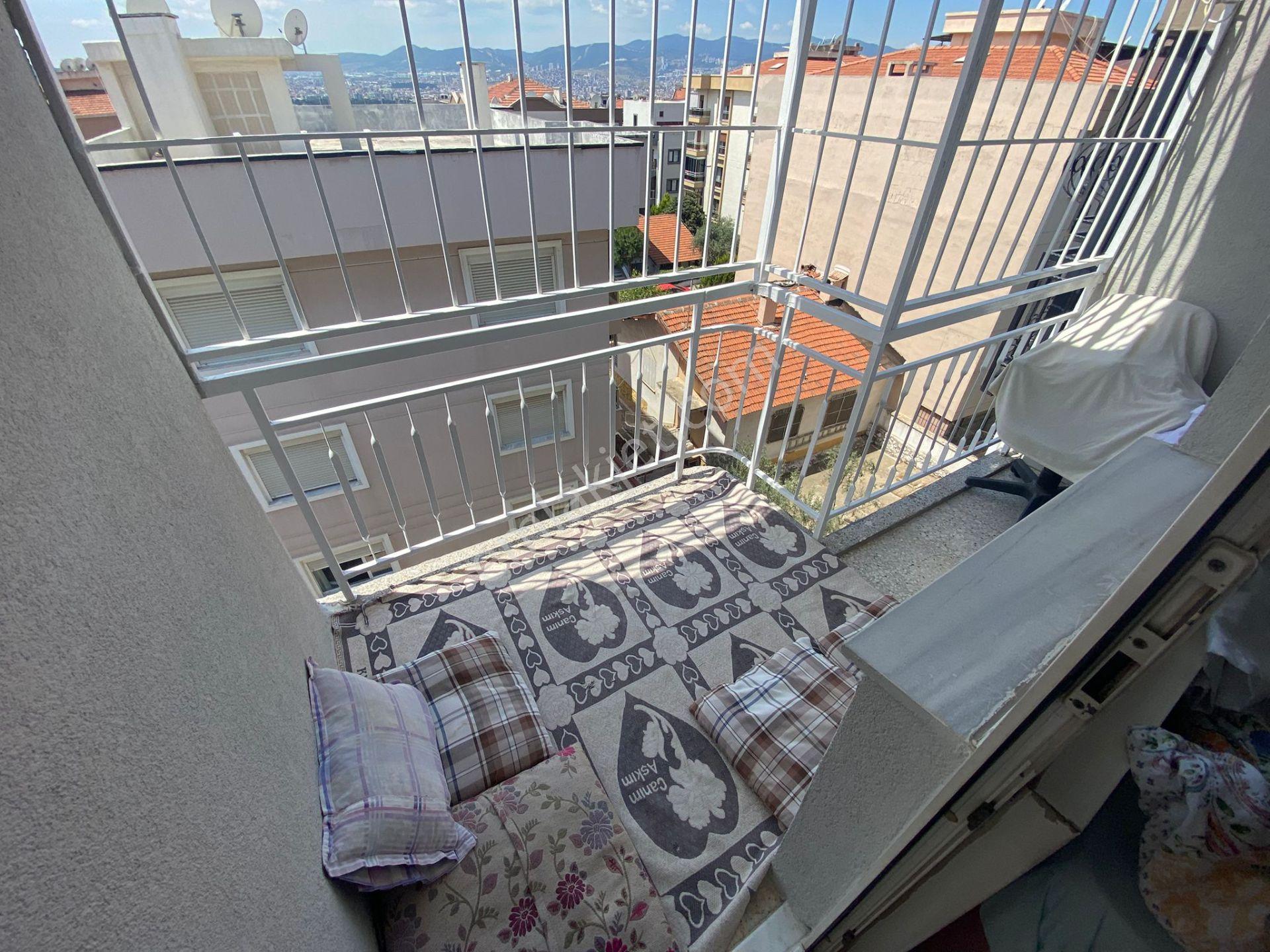 Acill Buca İşçievleri Caddesi Yakını 3+1 130m2 Dgazlı Havadar Ferah Satılık Daire - Görsel 23