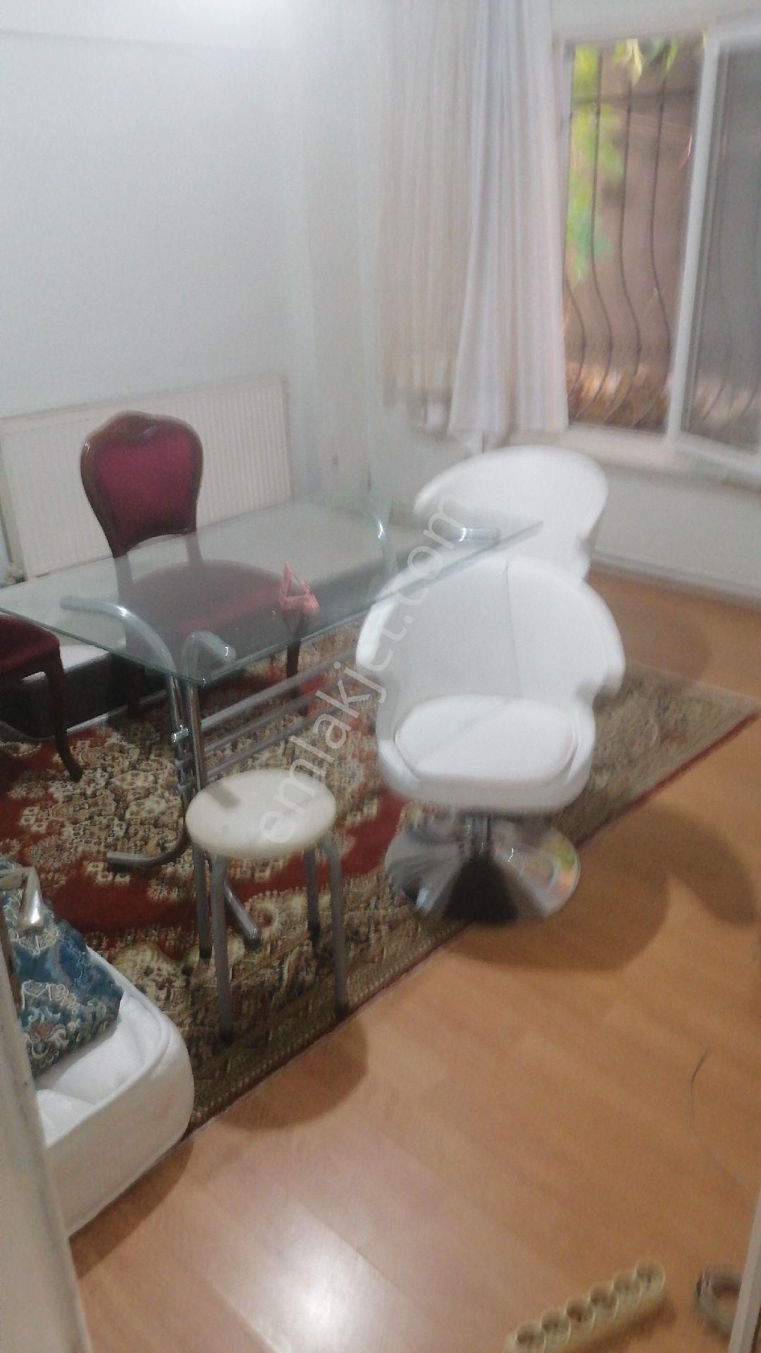 Ümraniye Çamlık Çakmak İkbal Caddesi Üzerinde Yabancı Ya Bekara Eşyalı Kiralık Daire