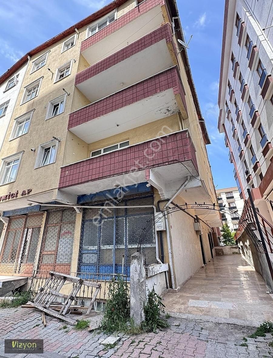 Çekmeköy Aydınlarda Muhteşem Konumda 2+1 Kiralık Daire