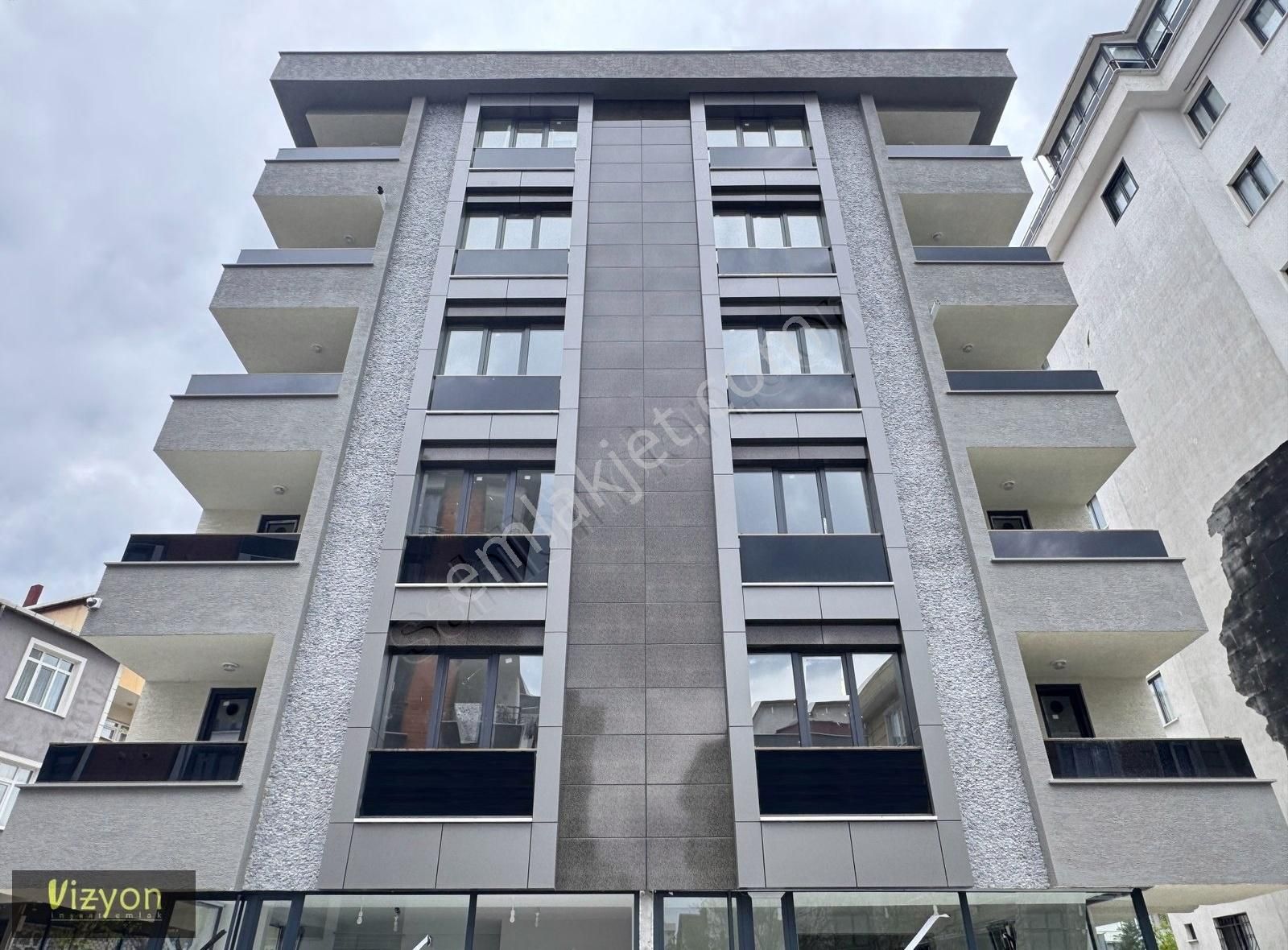 Çekmeköy Soğukpınar Mahallesinde Satılık Geniş 3+1 Daire
