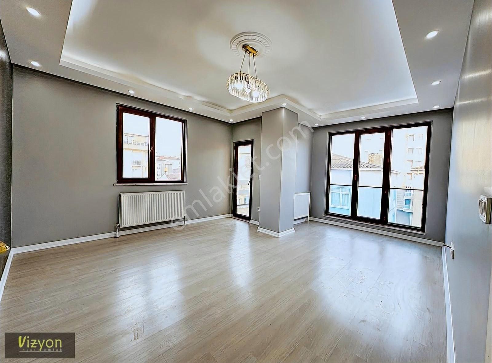 Çekmeköy Aydınlar Mahallesinde Satılık İskanlı 2+1 Daire