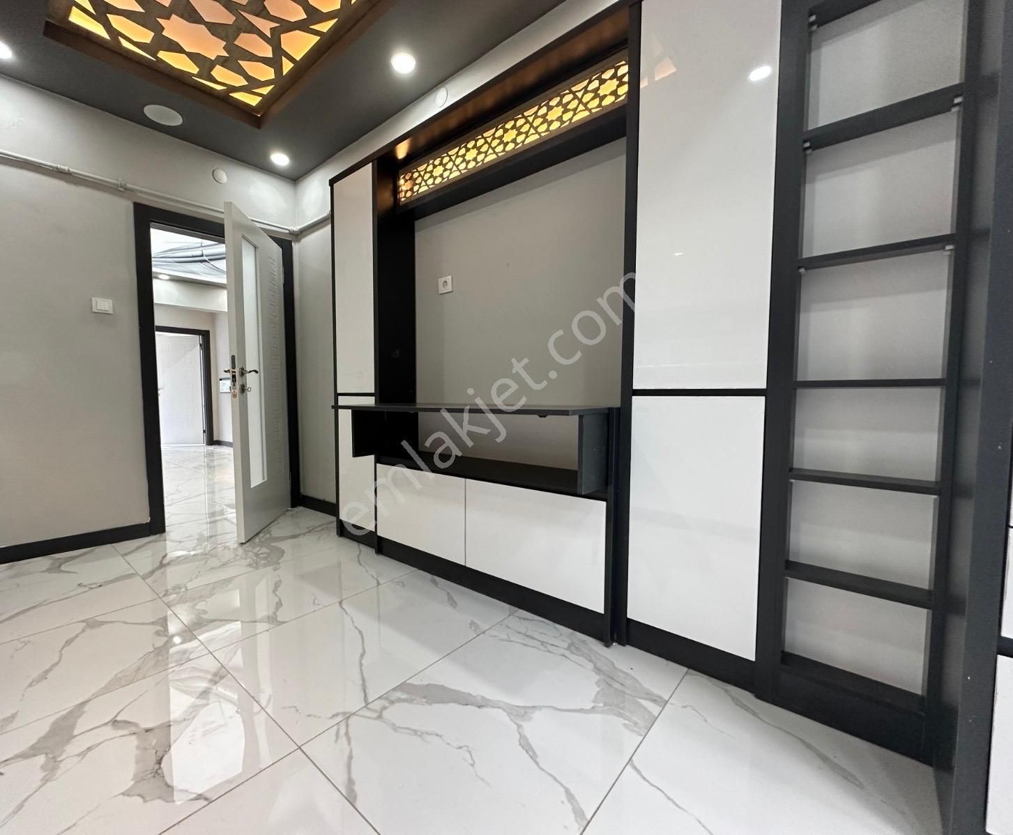 Kara'dan Maraşel Çakmak Mah 3+1 Full+full Satılık Daire
