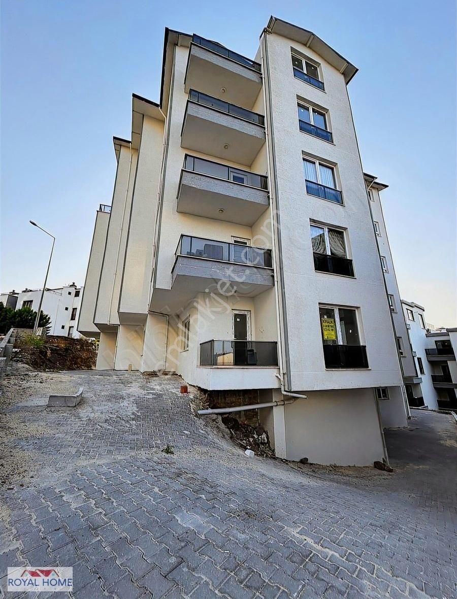 Mudanya Halitpaşa'da 2+1 Marina Yakını Sıfır Kiralık Daire