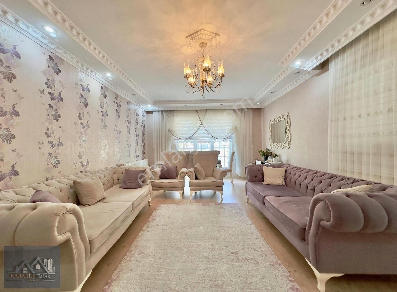 Karakuş'tan █ Merkezde, 2 Banyo Asansörlü Full Yapılı, Güney 3+1