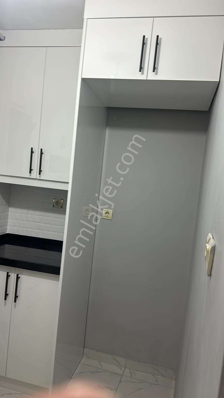 Serdar Emlak'tan Tuna Caddesi'nde 2+1 Kat 3 Masrafsız - Görsel 3