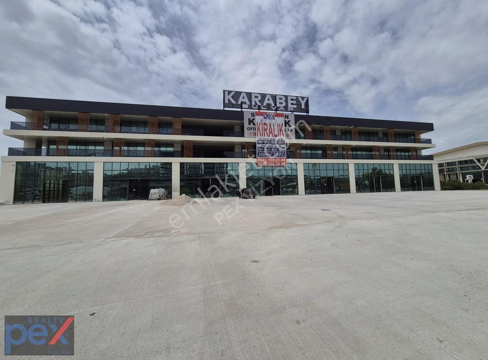 Anadolu Bulvarına Cephe Kiralık 500 M2 Dükkan