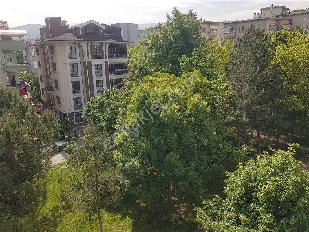 Bursa Nilüfer Beşevler Konak Cad. Acil Satılık 3.kat 3+1 Daire 3.990.000 Tl