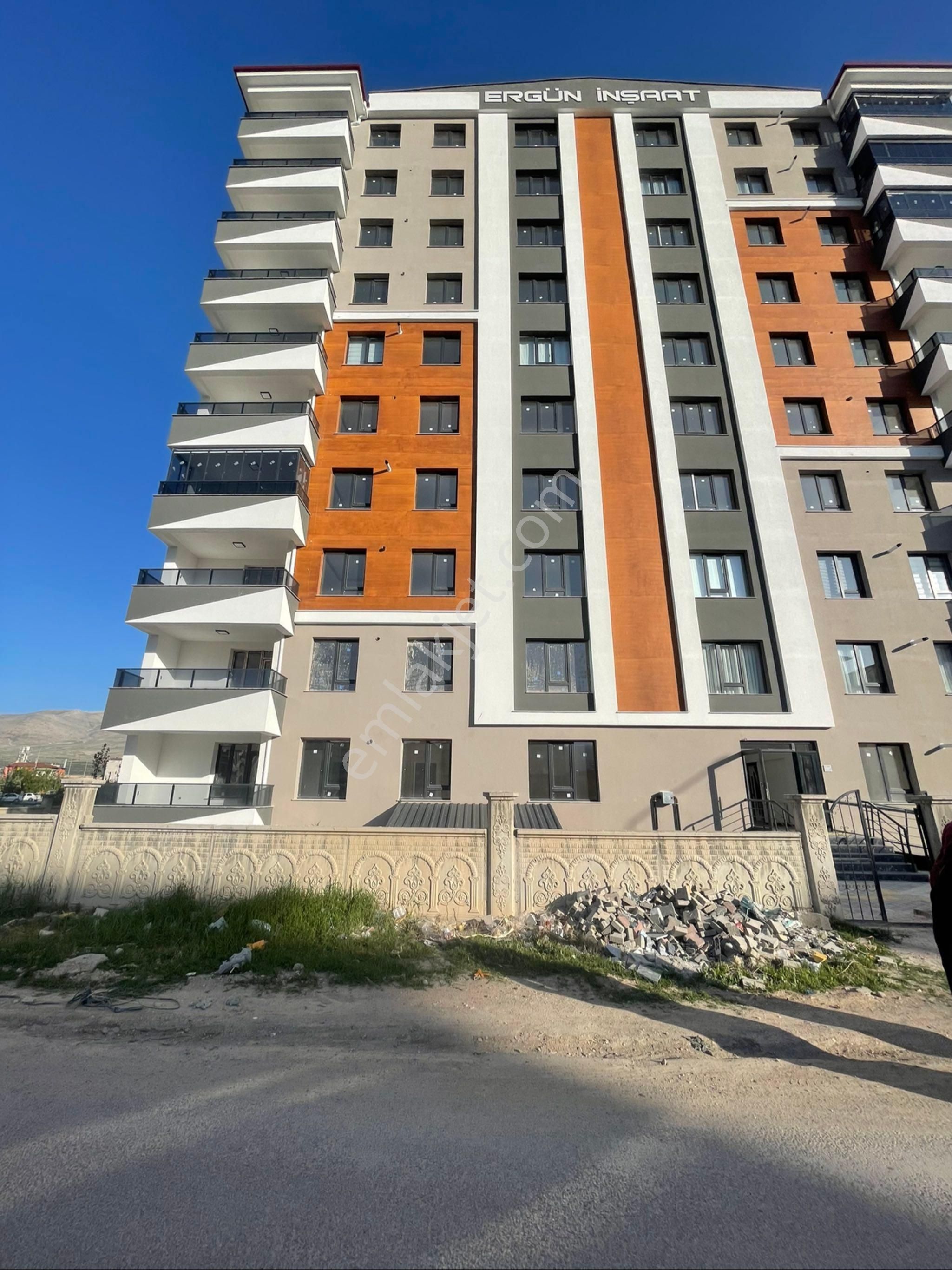 Barış Emlaktan Site İçinde Lüks Satılık Daire