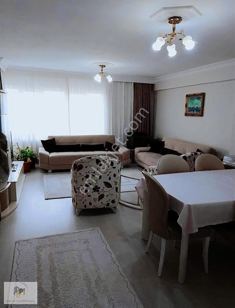Pi Emlak'tan Askerlik Şubesi Karşısı 3+1 Asansörlü Daire