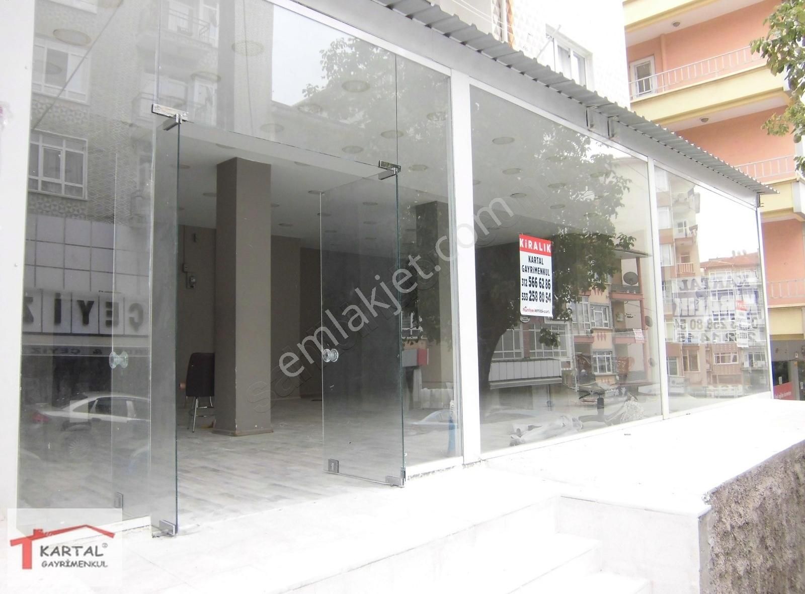 Demet Karşıyakada İvedik Caddesine Yakın Kiralık Dükkan