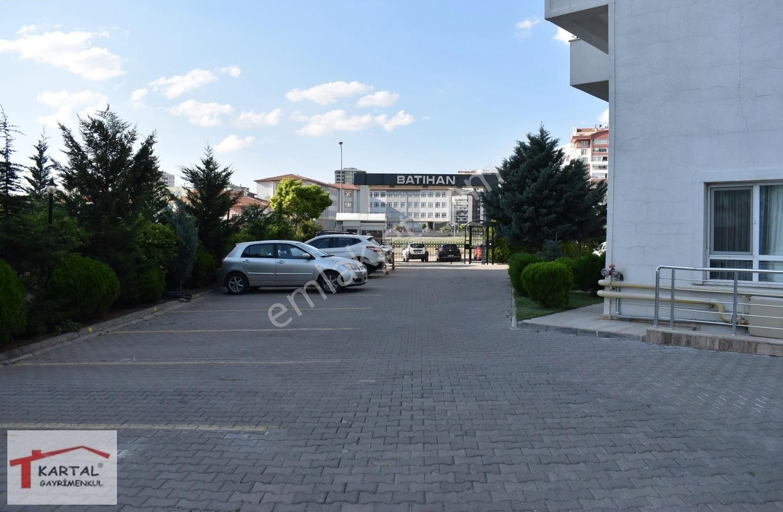 Botanik Metro İstasyonu Karşısında Batıhan Konutlarında