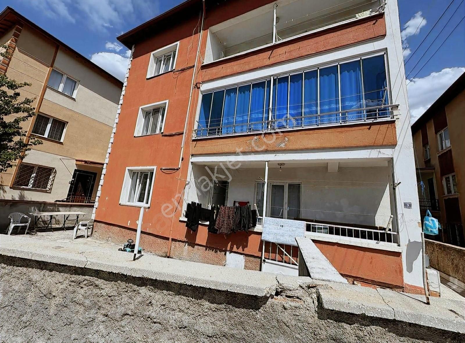 Satılık 4+1 Ssk Ve Ata Cadde Arası