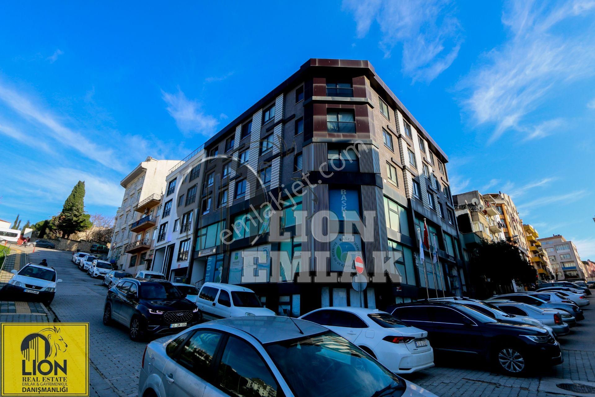 Bandırma 17 Eylül'de Sıfır,merkezi Konumlu Kiralık 1+1 Daire