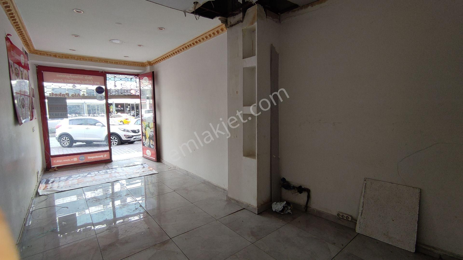 Çarşıda Merkezi Konuma Sahip Yol Üzeri Kiralık Dükkan