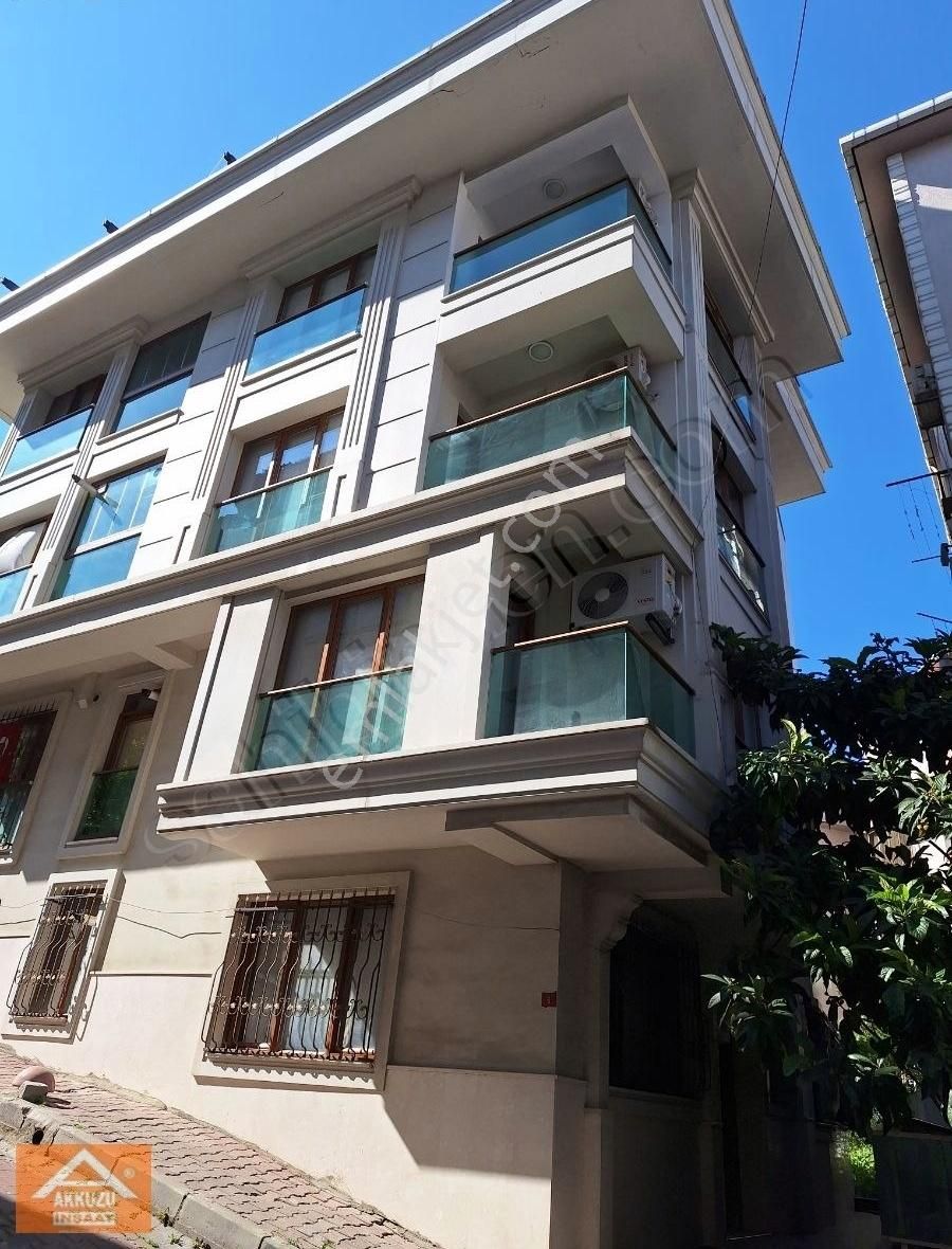 Eyüp Merkezi Konumda Lüx Yepyeni Binadan 2+2 Dublex Akkuzu'dan!!