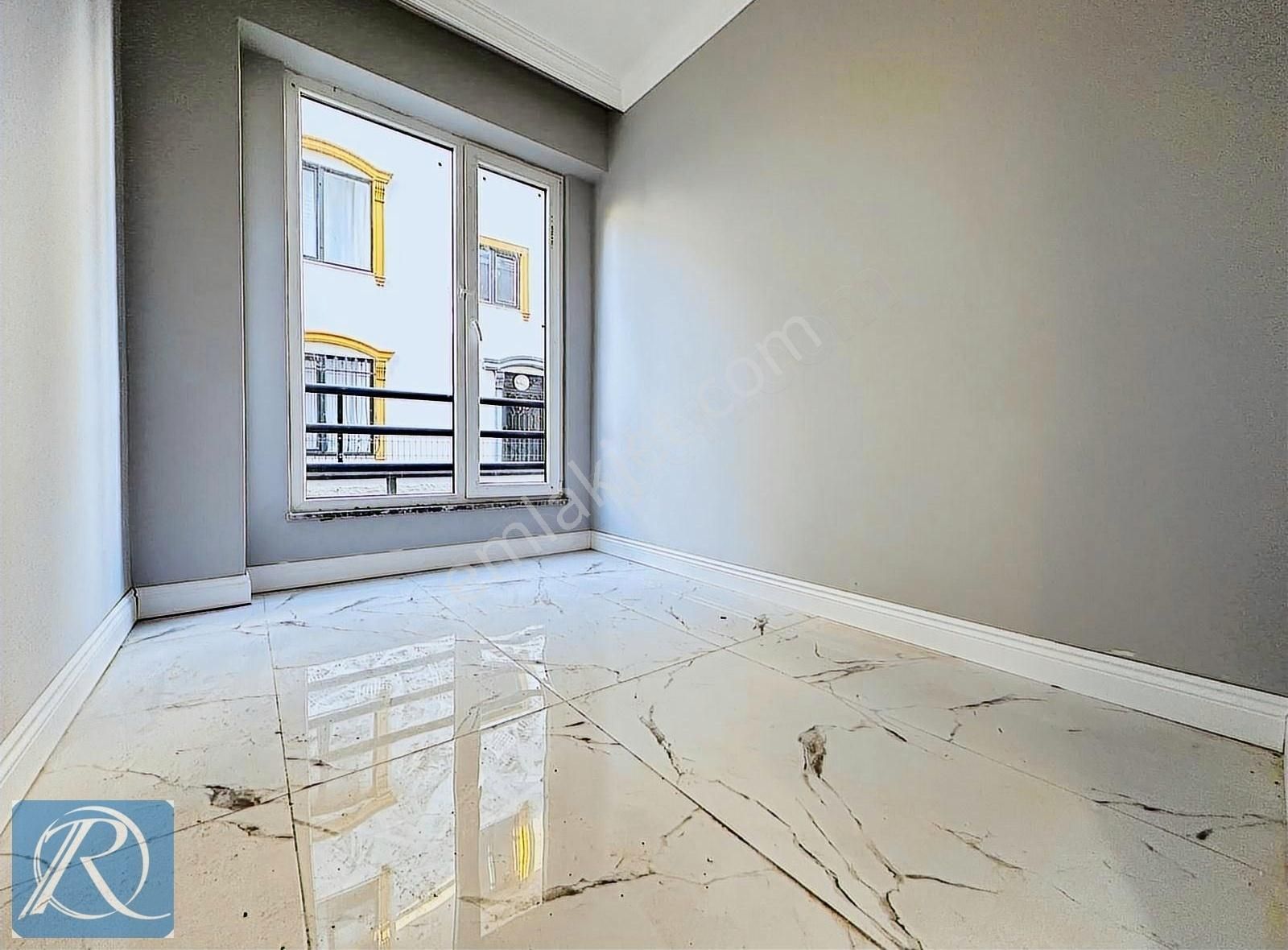 Villa Tadında Müstakil Yaşam Denize Yakın Sıfır Bahçeli Daire - Görsel 9