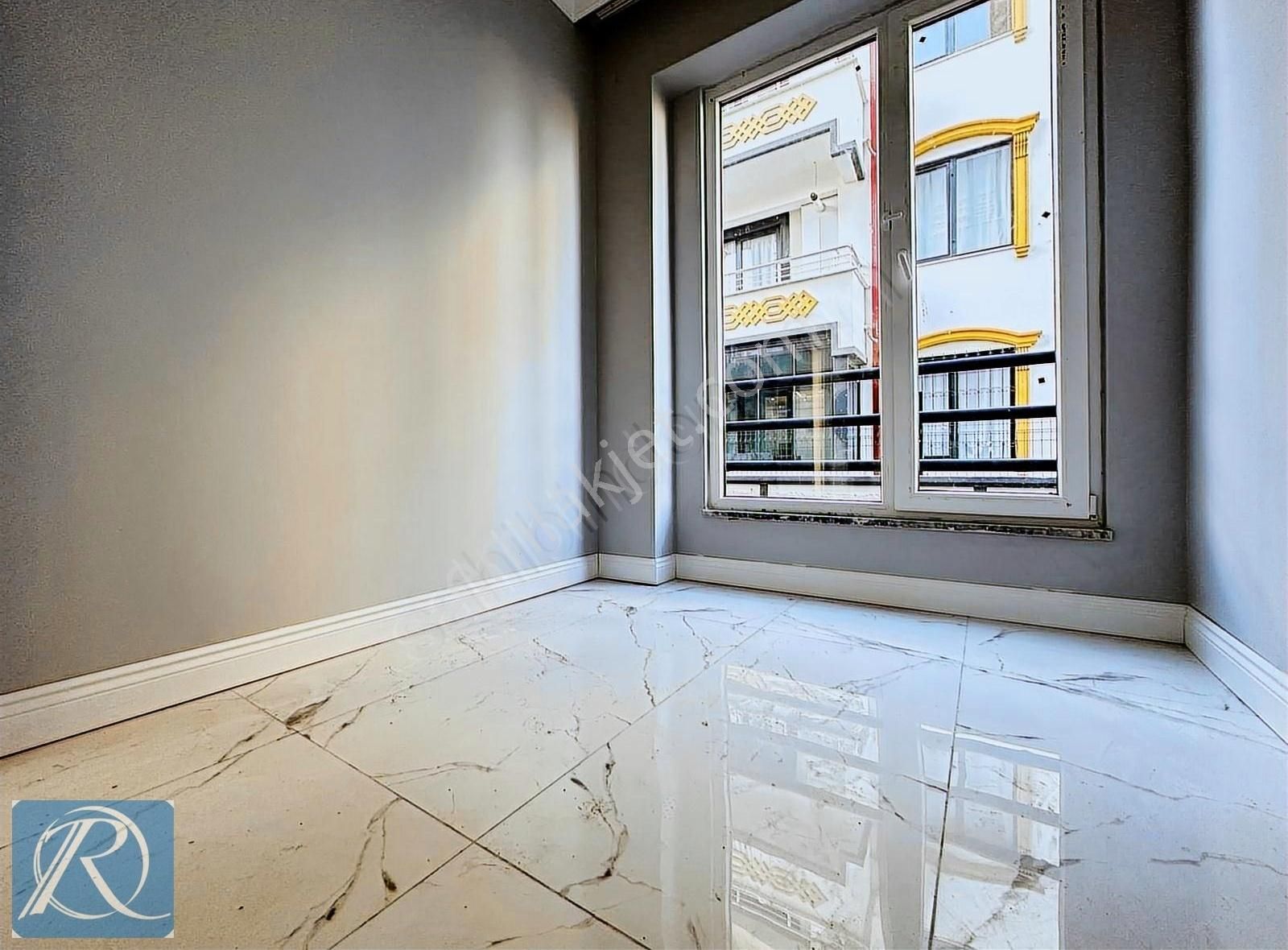 Villa Tadında Müstakil Yaşam Denize Yakın Sıfır Bahçeli Daire - Görsel 3