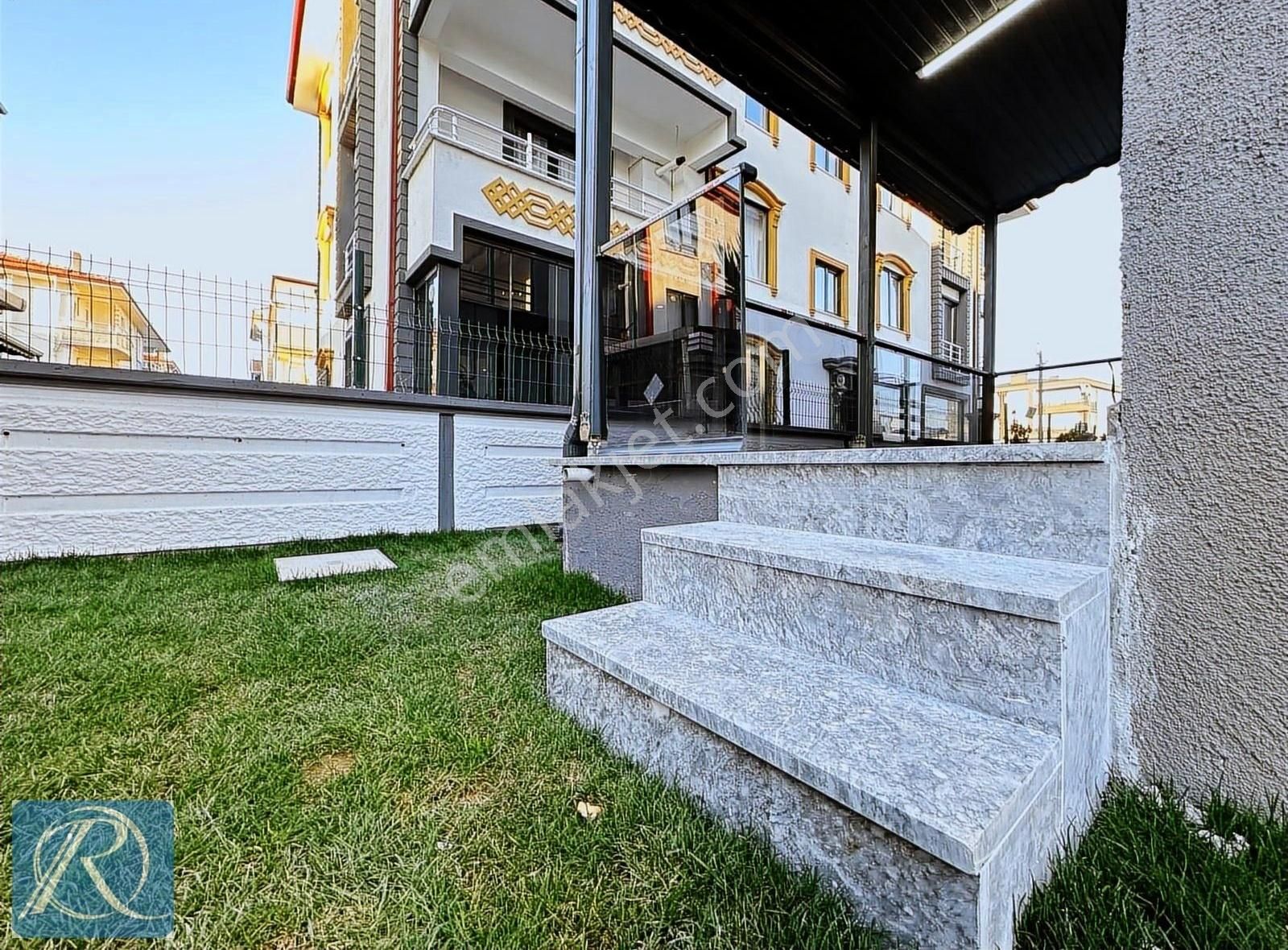 Villa Tadında Müstakil Yaşam Denize Yakın Sıfır Bahçeli Daire - Görsel 23