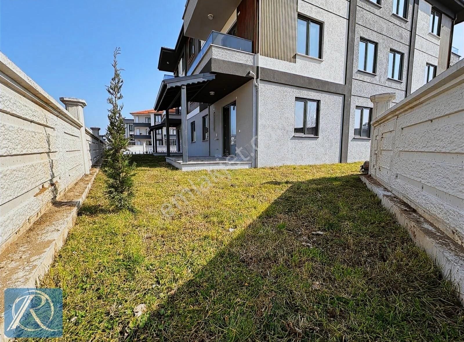 Sundurmalı Ve Müstakil Bahçeli Sıfır Yerden Isıtma Havuzlu Butik - Görsel 26