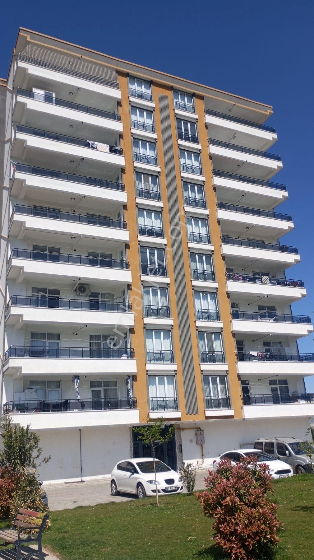 Emlak 72 Den Hasankeyf Yolu Üzeri Site İçerisinde Ara Kat (3+1)kiralık Daire