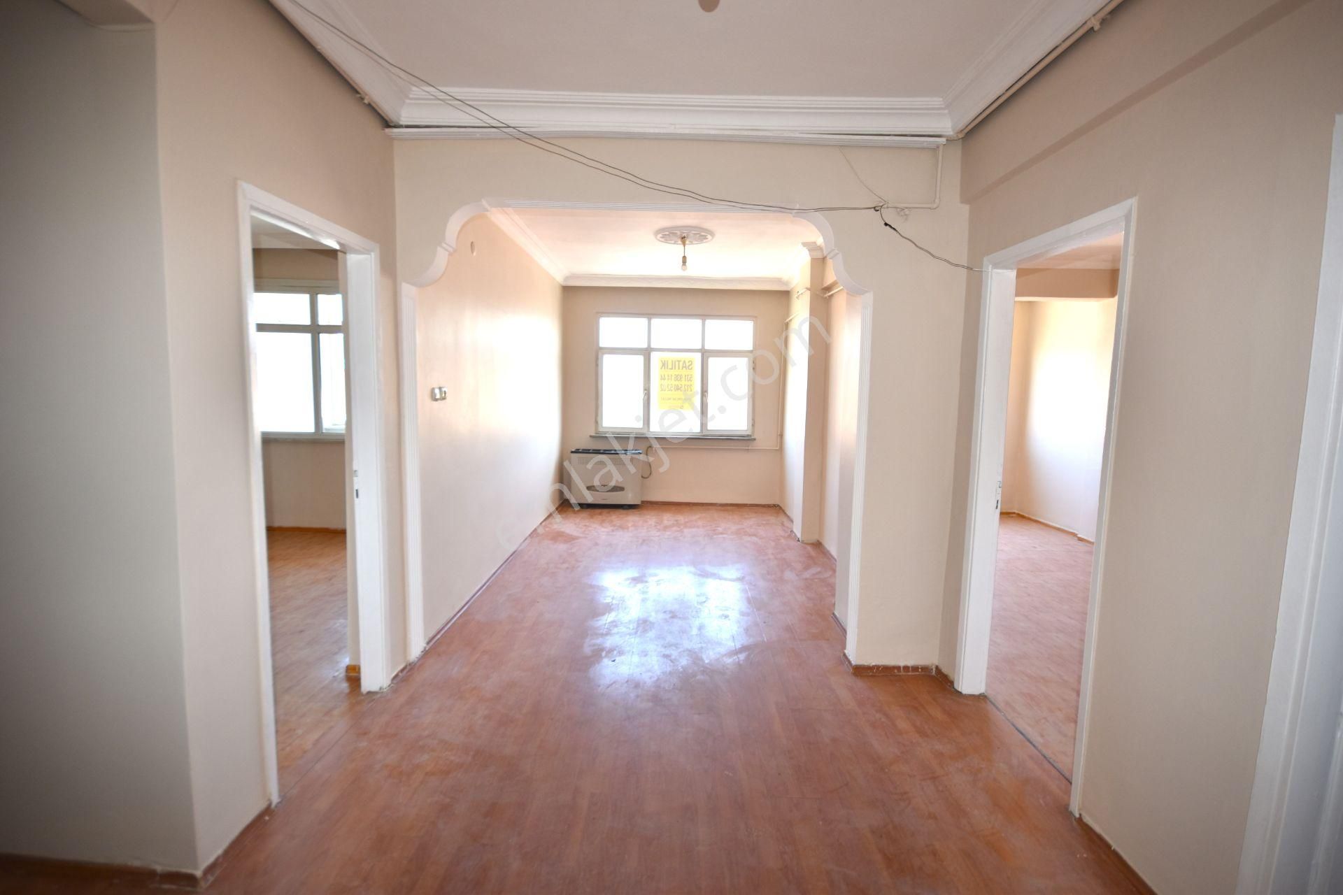 Erva Emlak'tan Kemalpaşa Mh 2+1 85m2 Krediye Uygun Satılık Daire