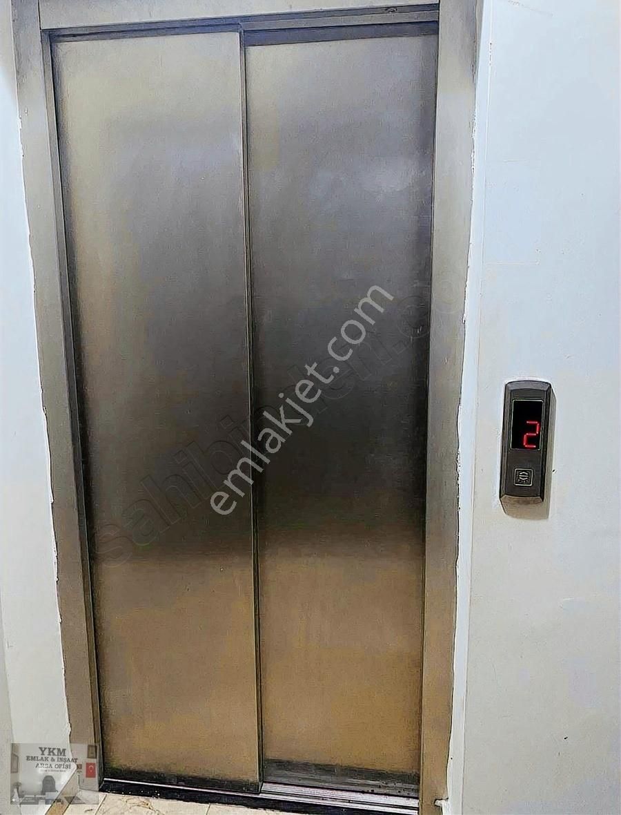 Halide Edip Adıvar Caddesi 2+1 Satılık