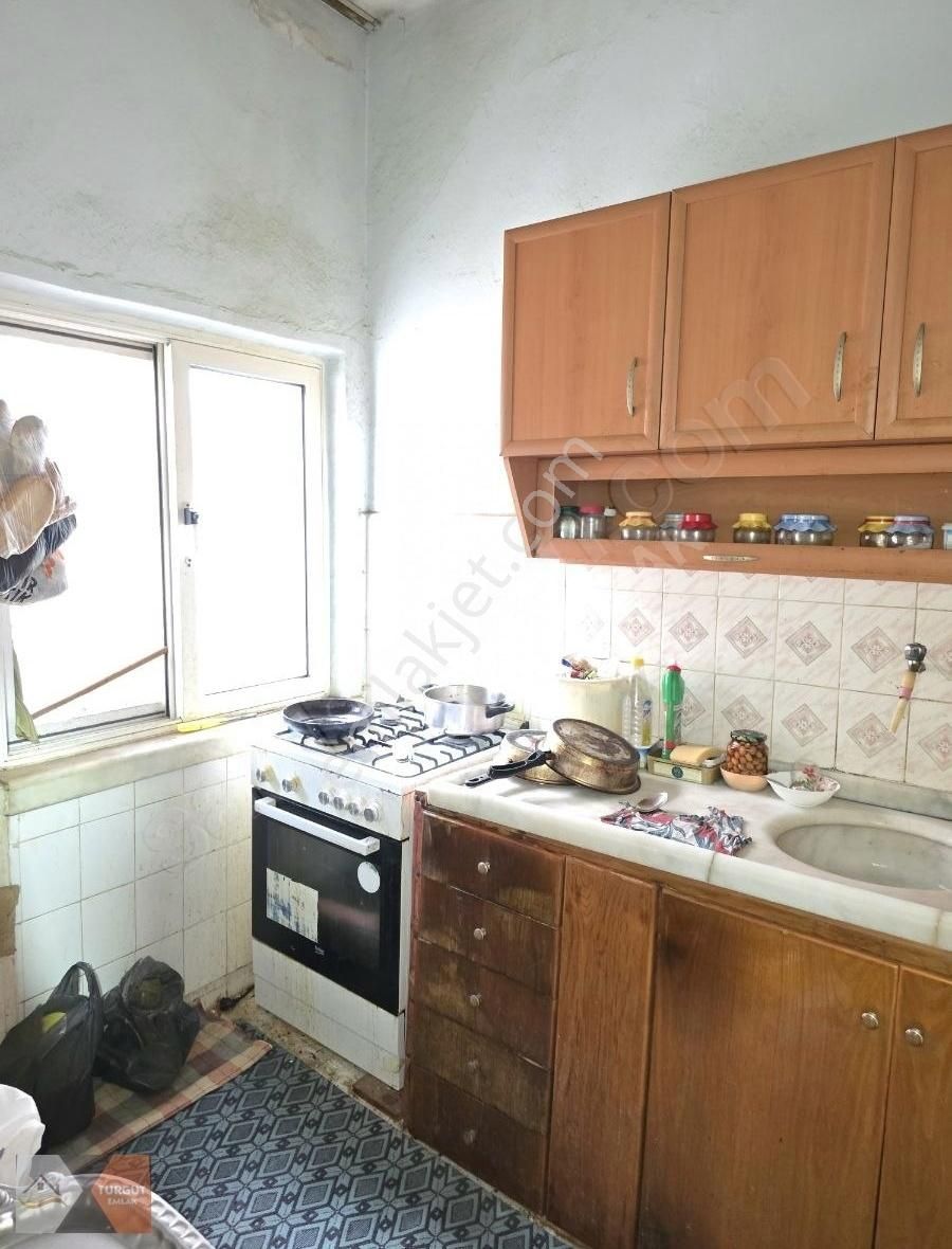 Karayoları Arka Tarafı İki Katlı