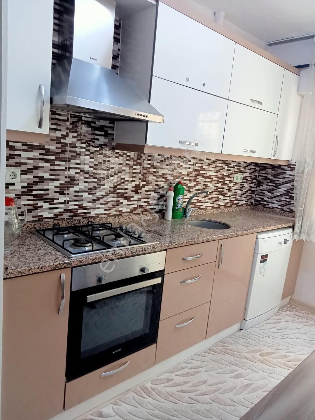 Aydın Nazilli Yeni Mahallede Site İçinde 2+1 Full Tadilatlı Doğalgazlı Masrafsız Satılık Daire