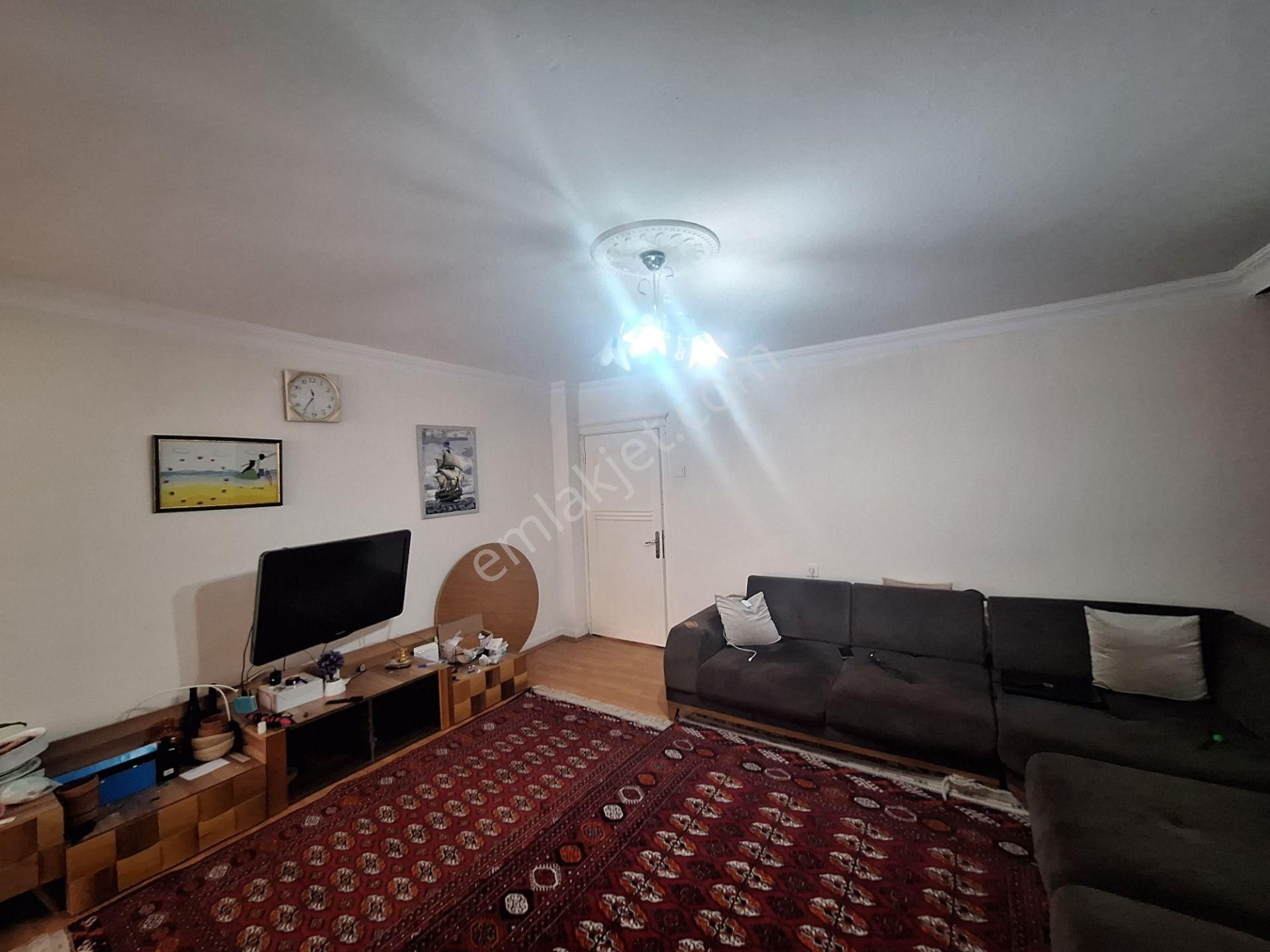 Keçiören Pınarbaşın'da Yapılı 2+1 Satılık Daire