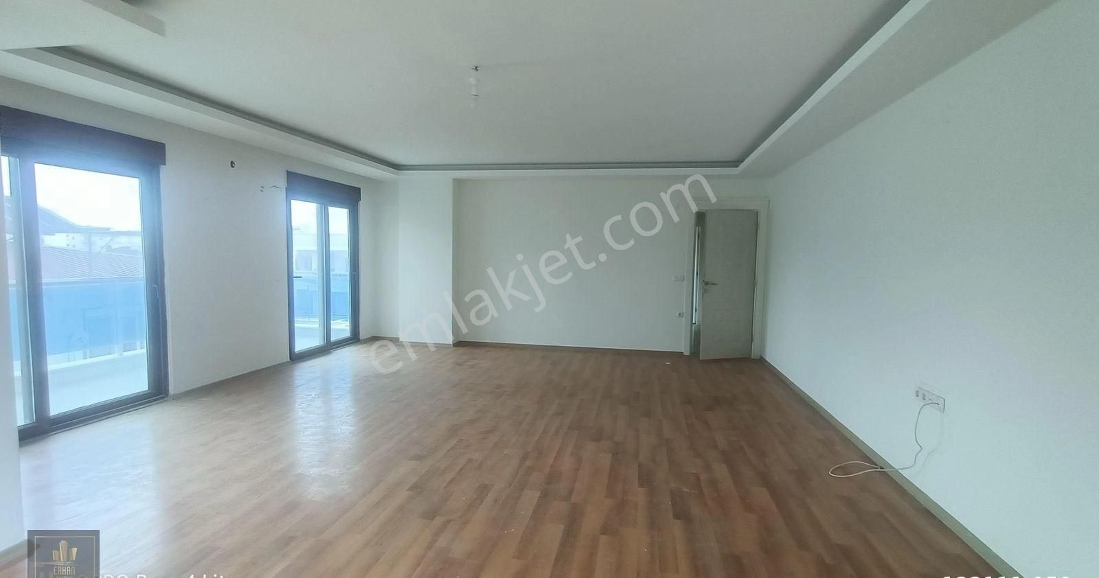 ***alanya Mahmutlarda Sosyal Alanlı Sitede Boş Kiralık 2+1ayrı Mutfaklı Daire 20.000tl.***