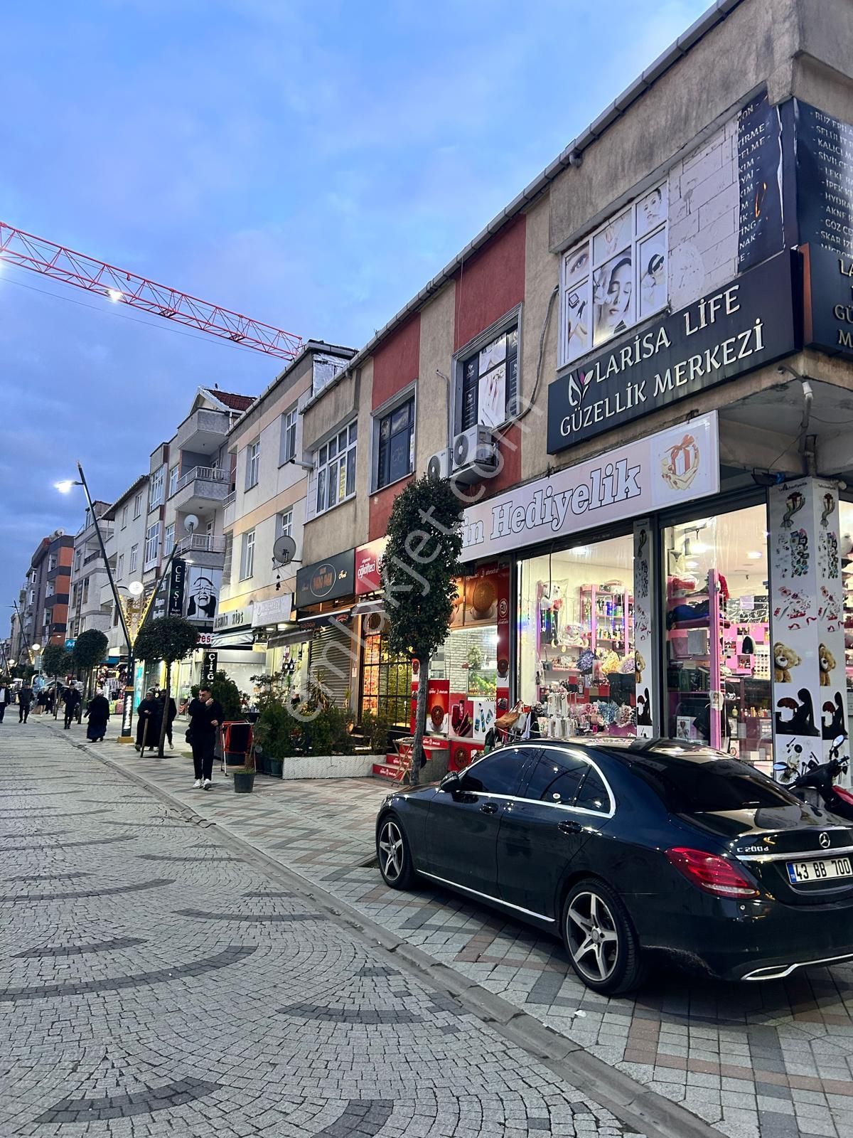 Bağcılar Yeni Mah Kiralık İş Yeri Güzellik Merkezine Uygun
