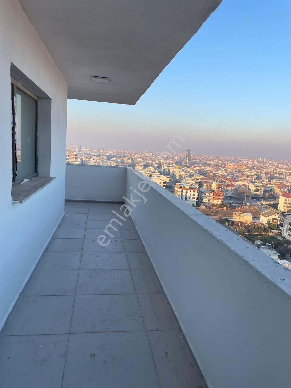 Manisa Akhisar Hürriyet Mah. Satılık 170 M² 3+1 Daire 3.000.000tl. Acil Acil Acil