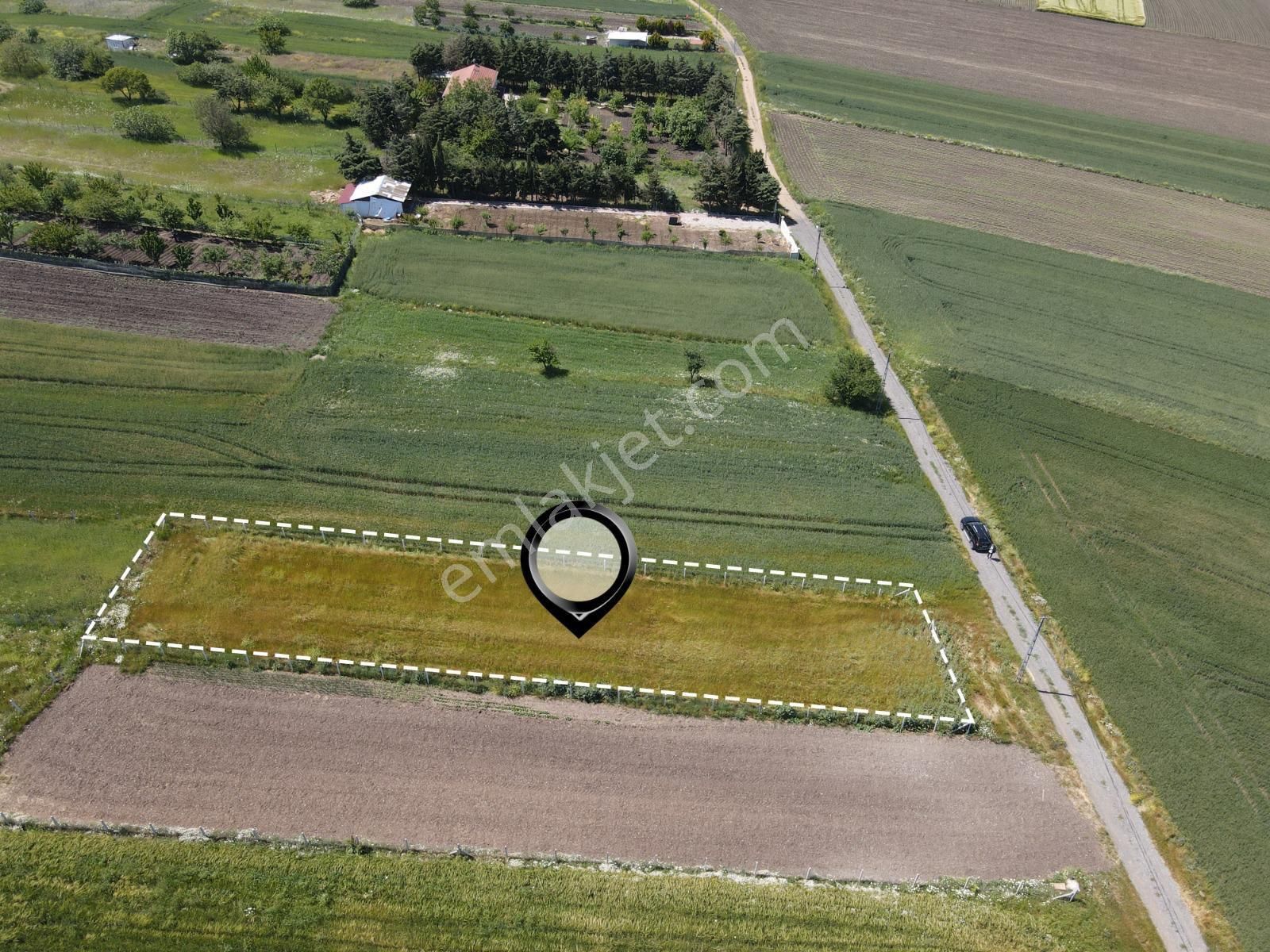 Silivri Seymende Satılık Tek Tapu Bağ