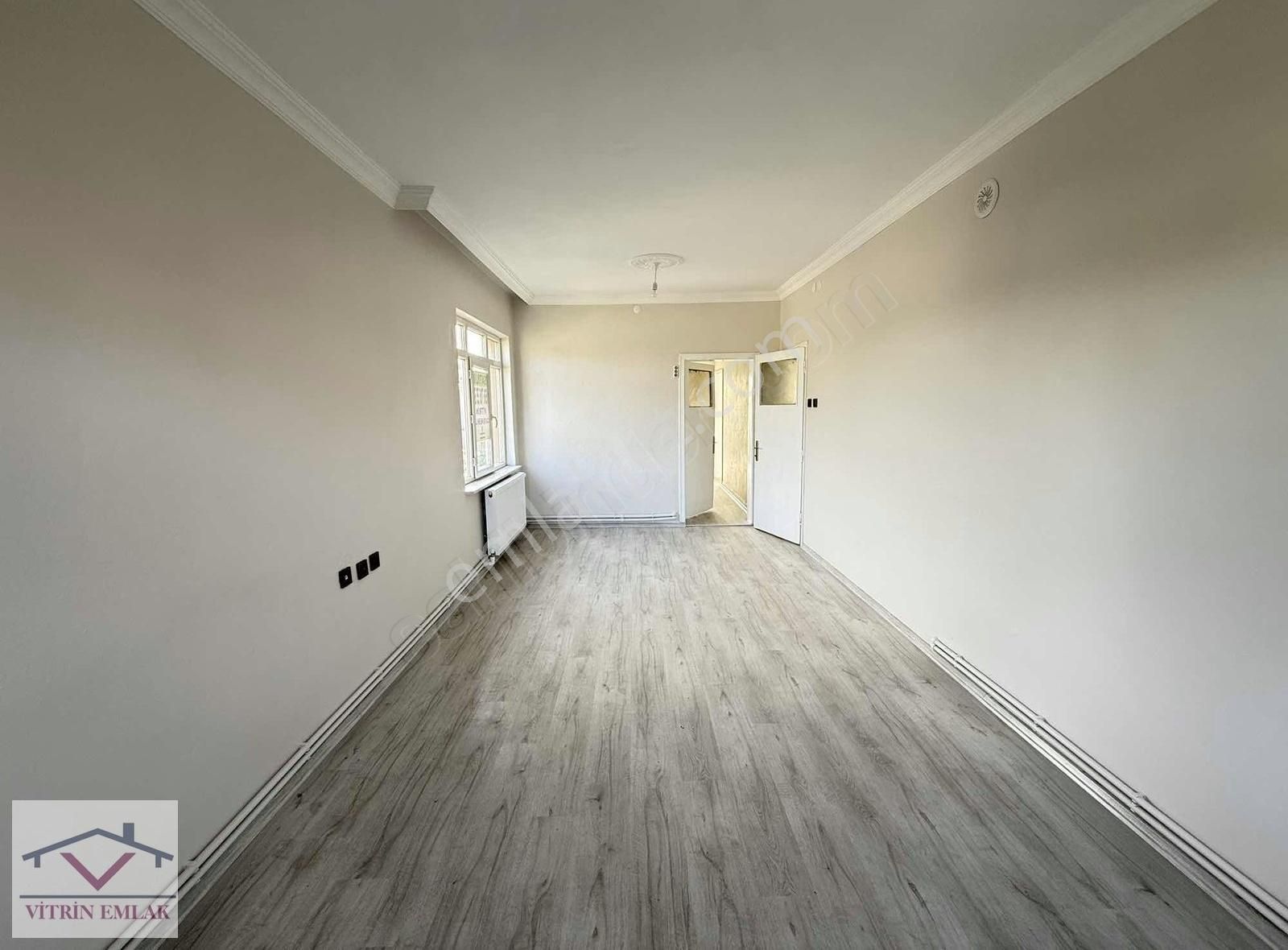 Cumhuriyet Mh. 3+1 Odalı- 3 Cephe -arakat-bakımlı Satılık Daire