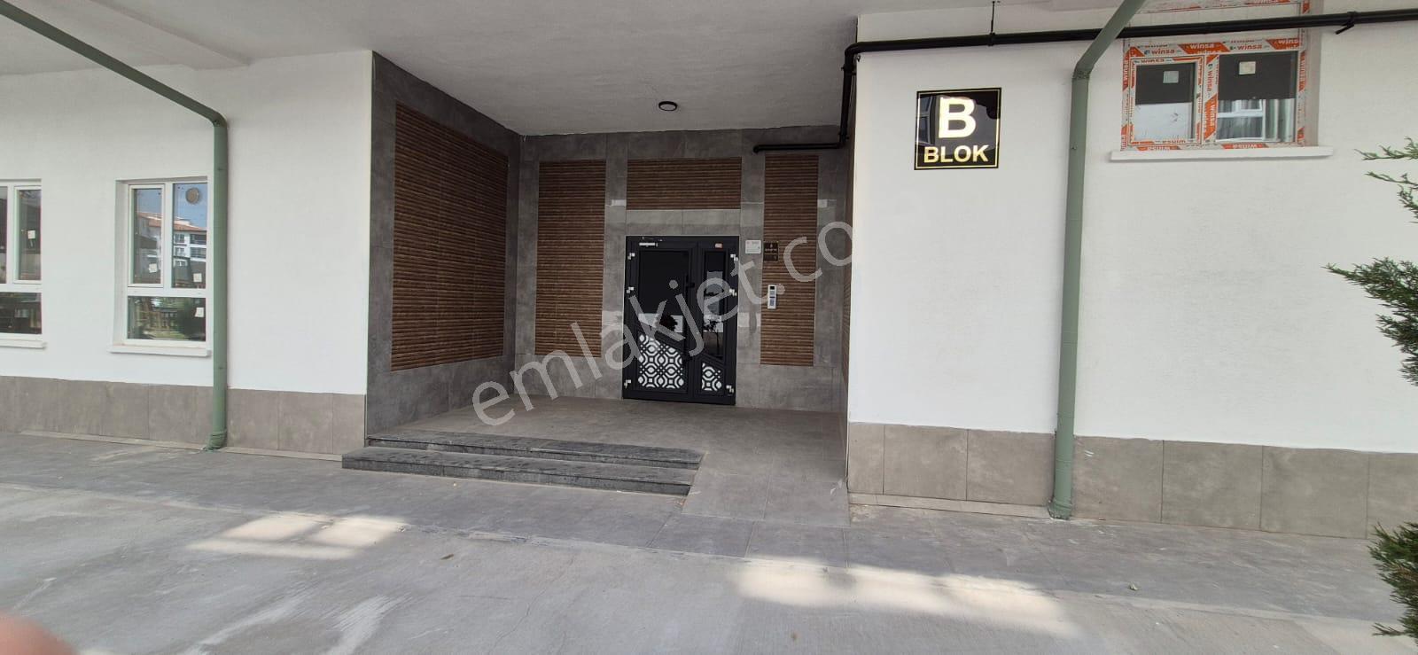 Fatih Mahallesi 4 Blok Site İçerisinde 3+1 - - Görsel 25