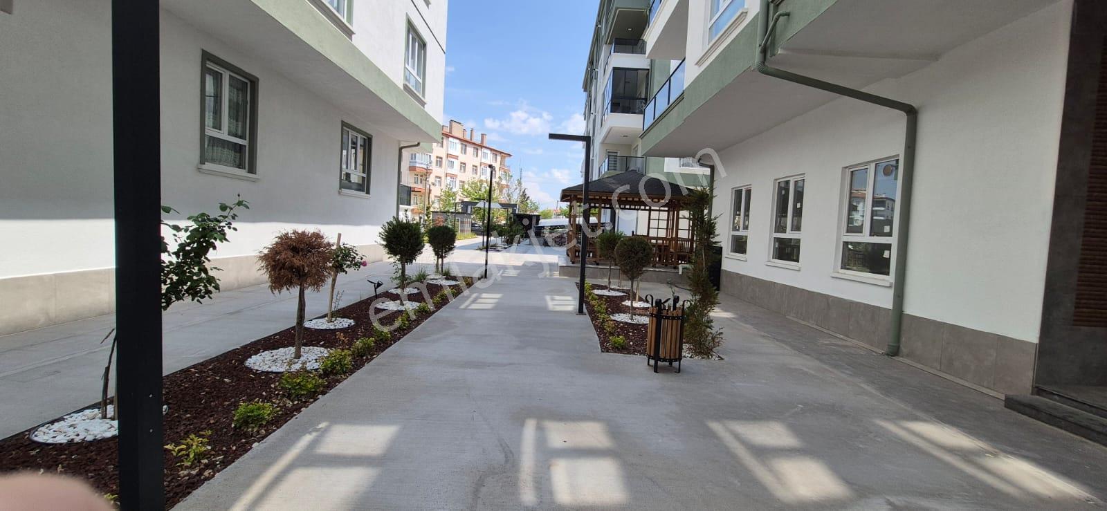 Fatih Mahallesi 4 Blok Site İçerisinde 3+1 - - Görsel 18