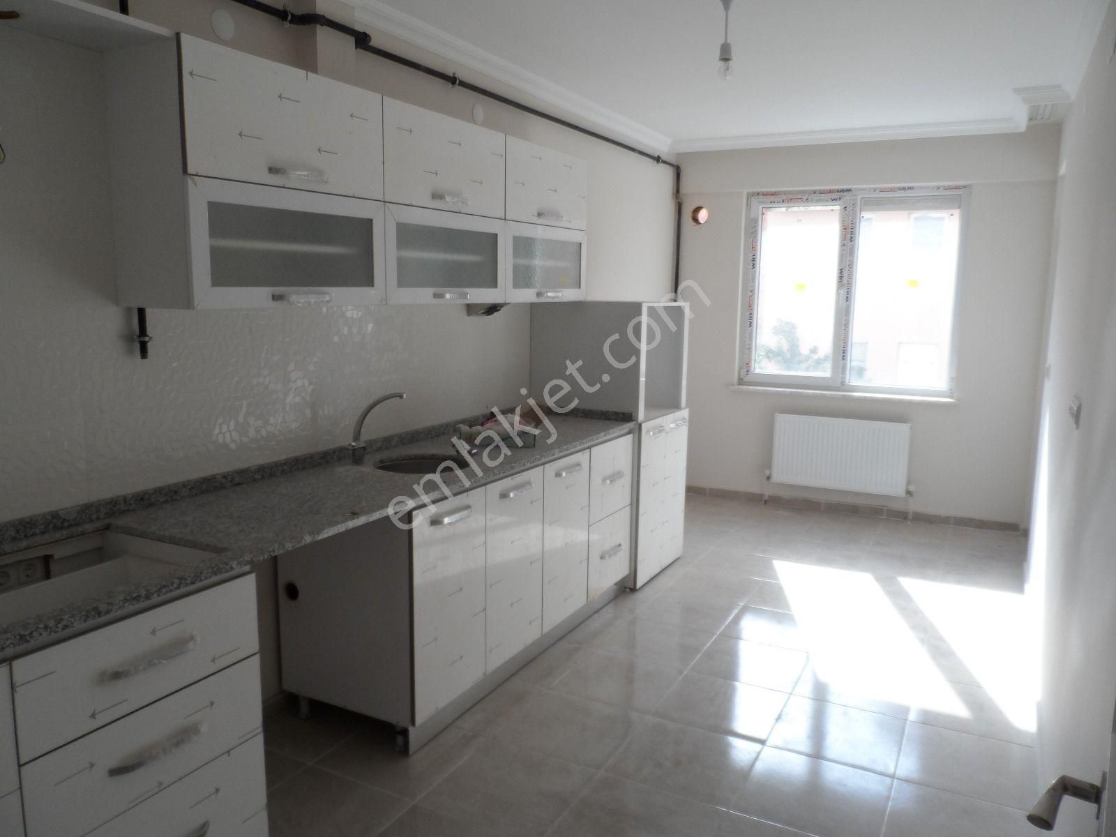 Batıkent Çamlıca Sınırında 3+1 Geniş Kiralık Daire