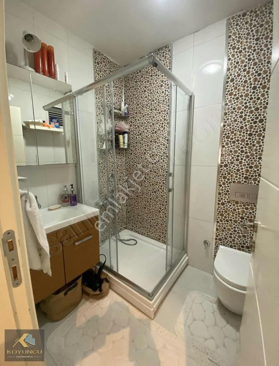 Gaziosmanpaşa Meydanda Asansörlü Satılık 2+1 - Görsel 3