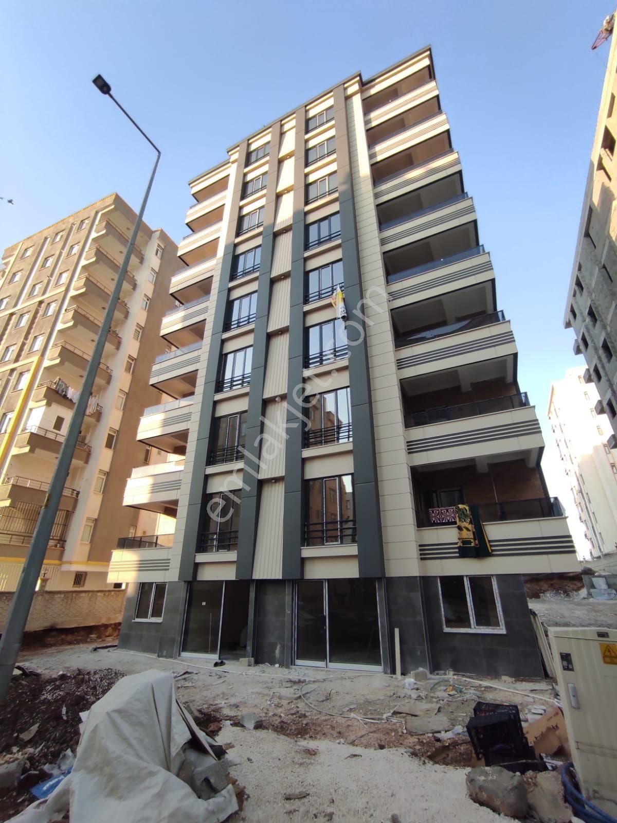 Yavuz Emlak Tan Satılık Daire Arakat Karaköprü Dogukent Mah 4 Oda