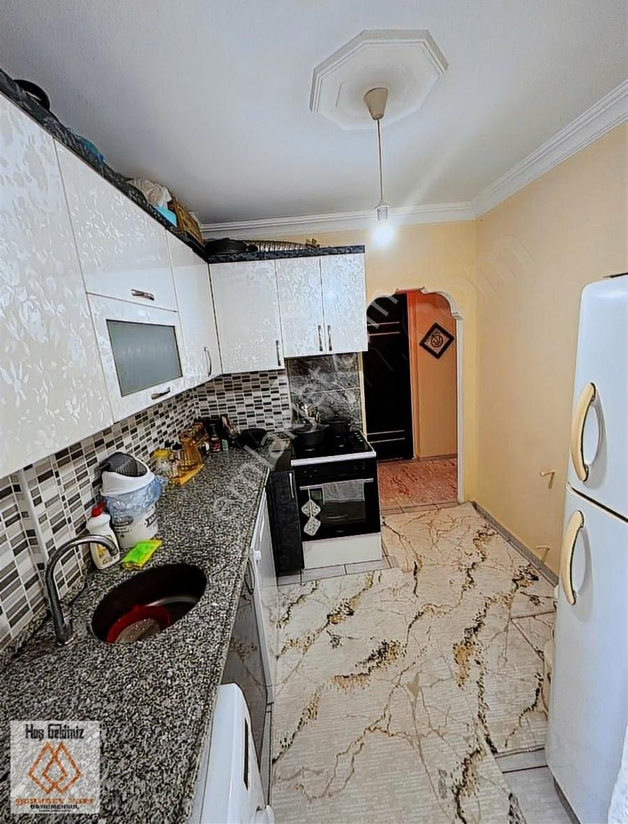 Fıyat Dustu Gırıs Fıyatına Cadde Uzerınde Katta Daıre