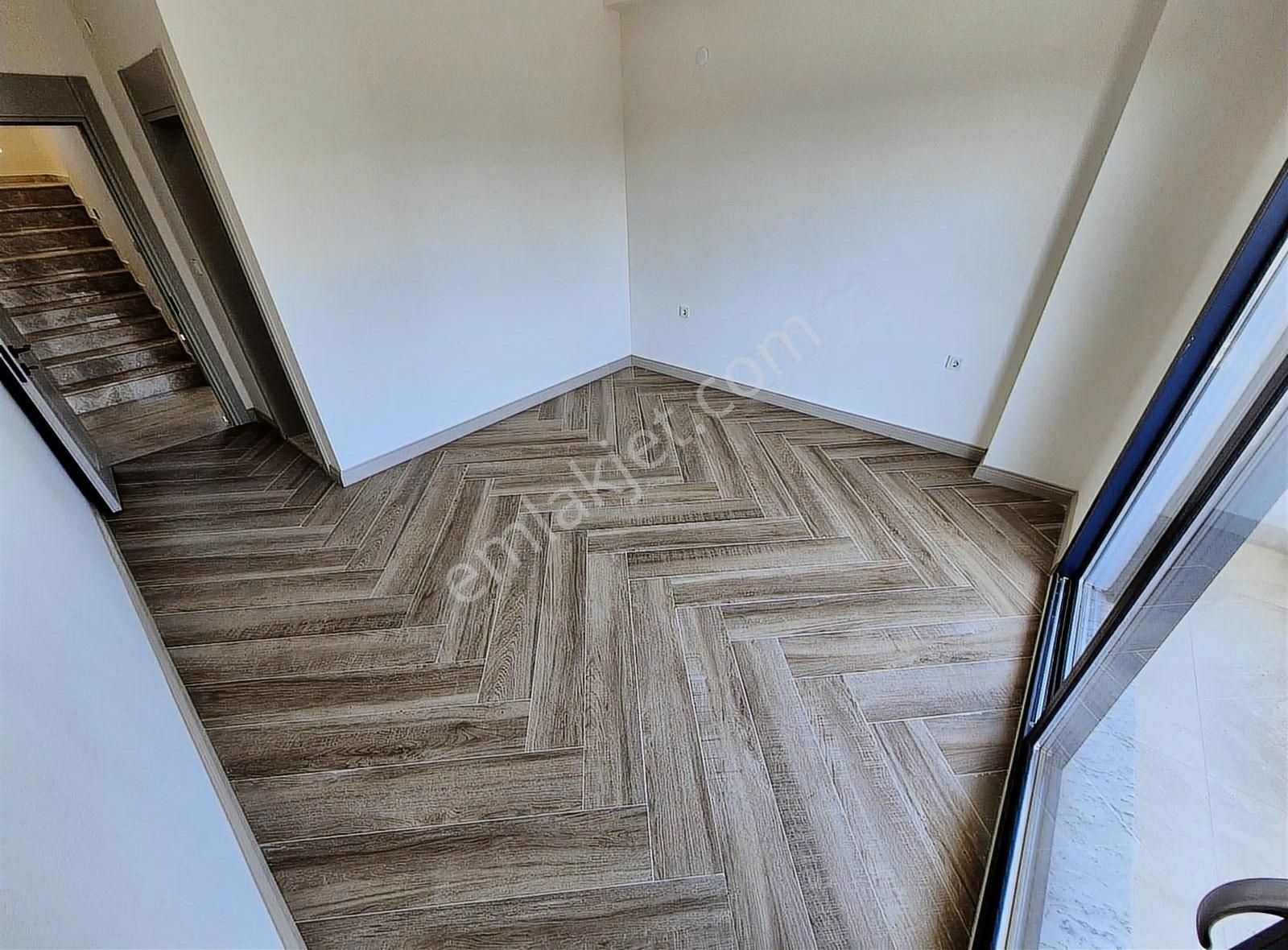 Arya*dan Altınoluk Fener Mevkiinde 5+1 Havuzlu Müstail Villa - Görsel 25