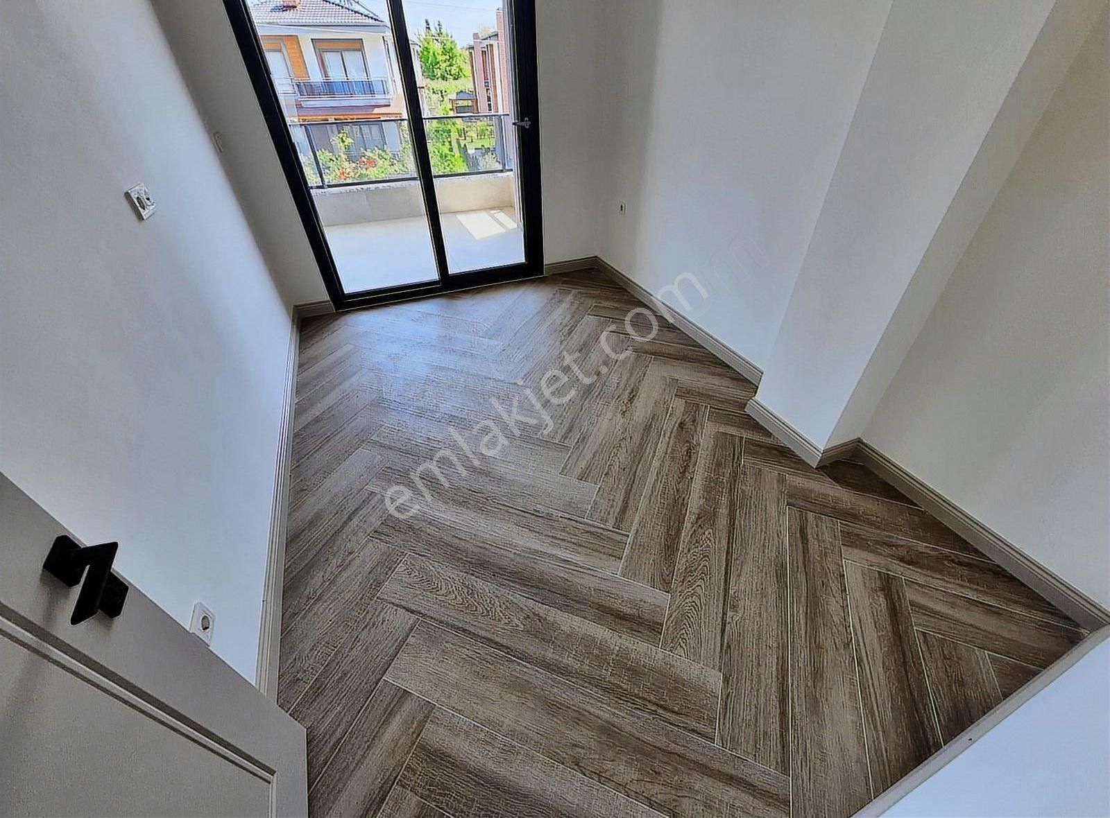 Arya*dan Altınoluk Fener Mevkiinde 5+1 Havuzlu Müstail Villa - Görsel 15