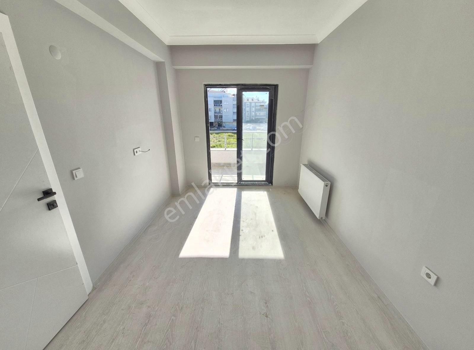 Arya'dan Akçay Altınkum'da 1+1 Arakat Ön Cephe Satılık Daire