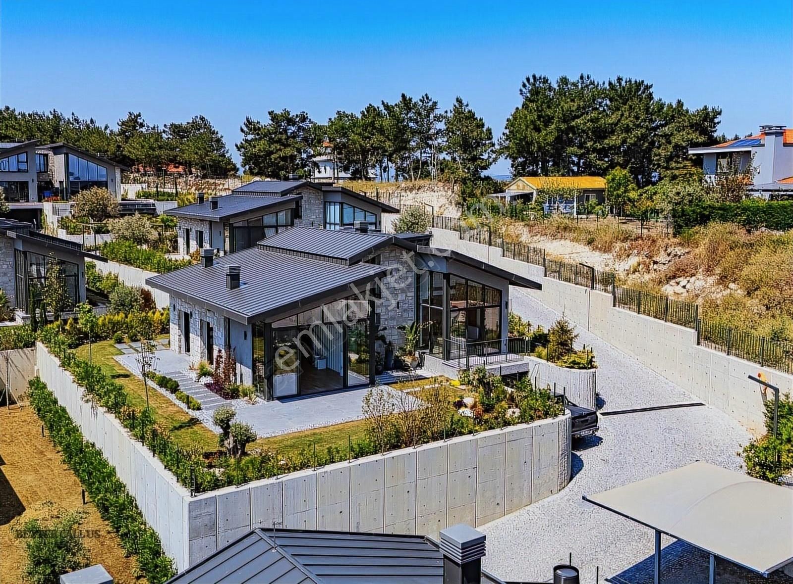 Mesa 3 Urla Kekliktepe Satılık Lüks 4+1 Villa