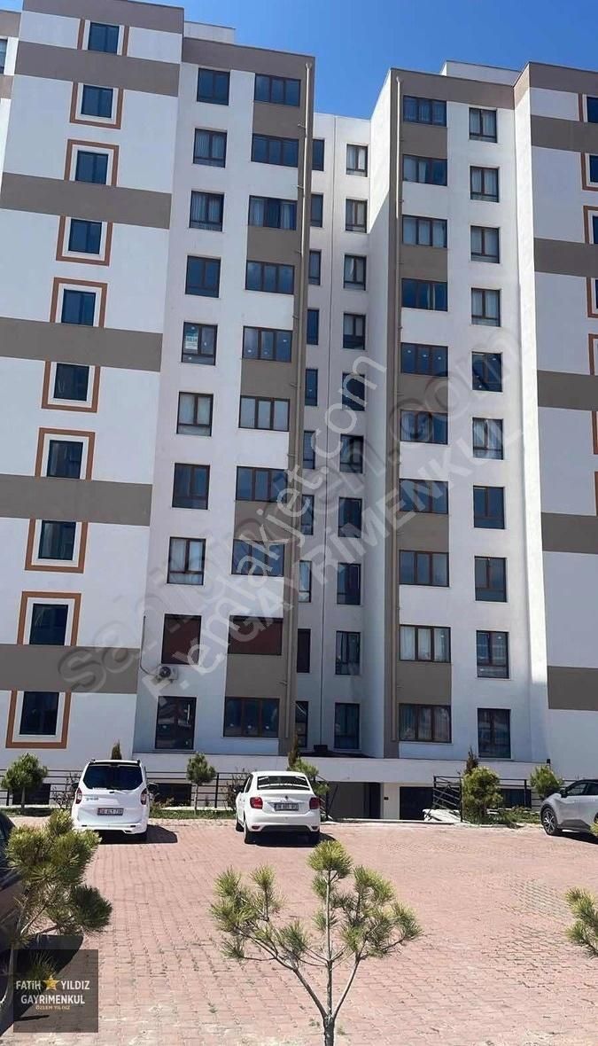 İldem Sivas Yolu Üzeri 3,5+1 Sıfır Lüx Daire Kilerli