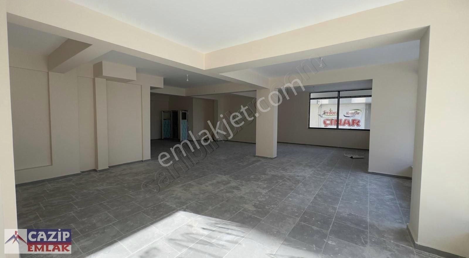 Cazip'ten Anafartalar Cd Üzerinde 250m² + 200m² Teraslı Dükkan