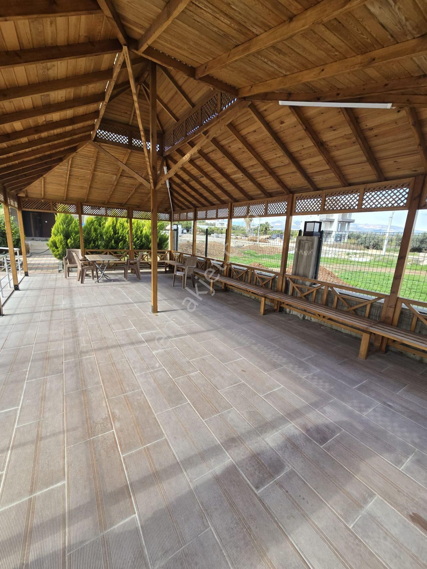 Kuyulukta Cepheleri Ferah Geniş Oturumlu 2.5+1 Lüx Dairemiz - Görsel 19