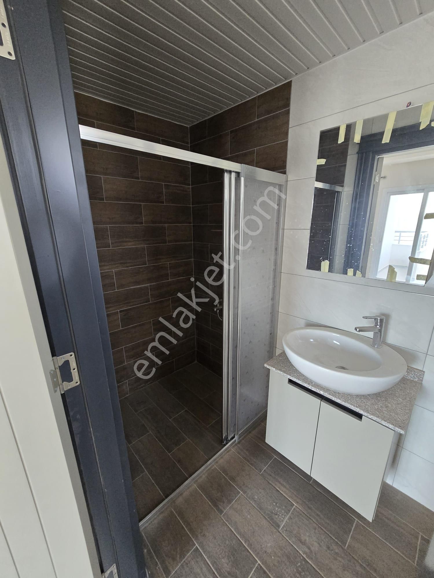 Kuyulukta Cepheleri Ferah Geniş Oturumlu 2.5+1 Lüx Dairemiz - Görsel 11